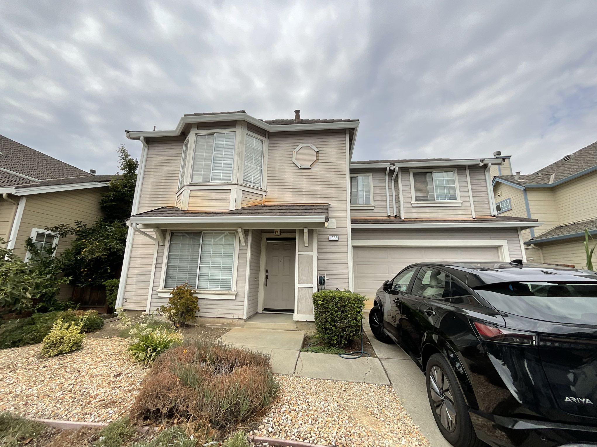 Exterior repaint (before / after) before
